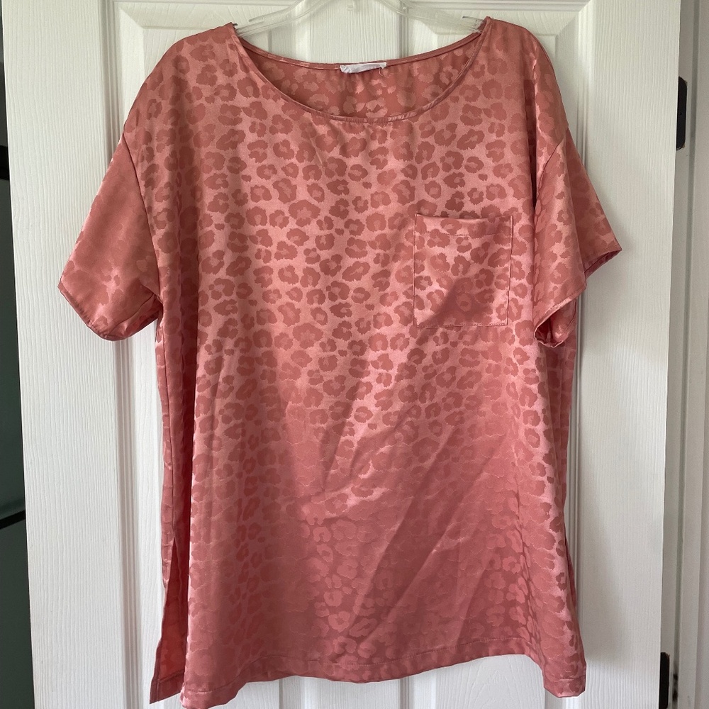 First Love short sleeve cheetah top